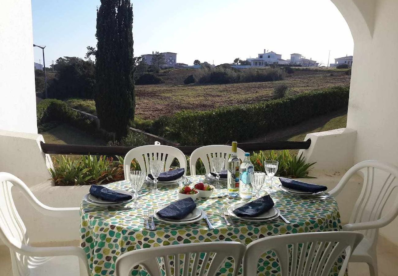 Apartamento em Albufeira - Apartamento T2 com Piscina na Praia de São Rafael - Albufeira 