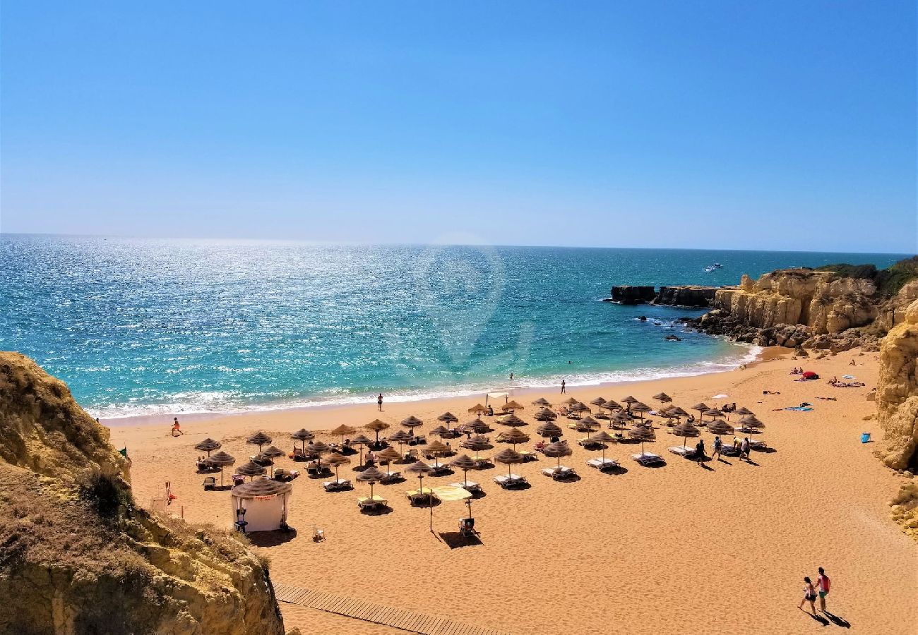 Apartamento em Albufeira - Apartamento T2 com Piscina na Praia Castelo - Albufeira