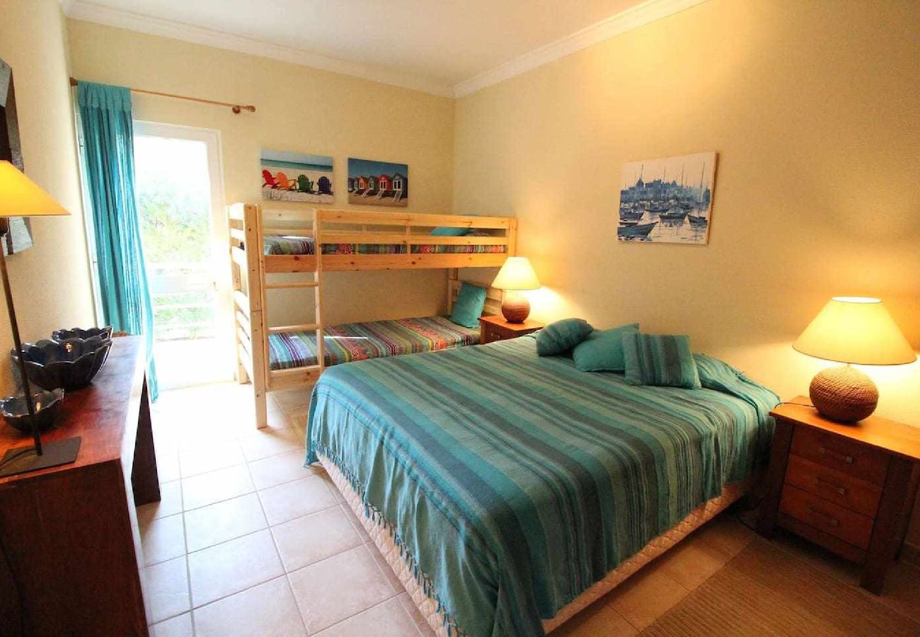 Apartamento em Albufeira - Apartamento T2 com Piscina na Praia Castelo - Albufeira