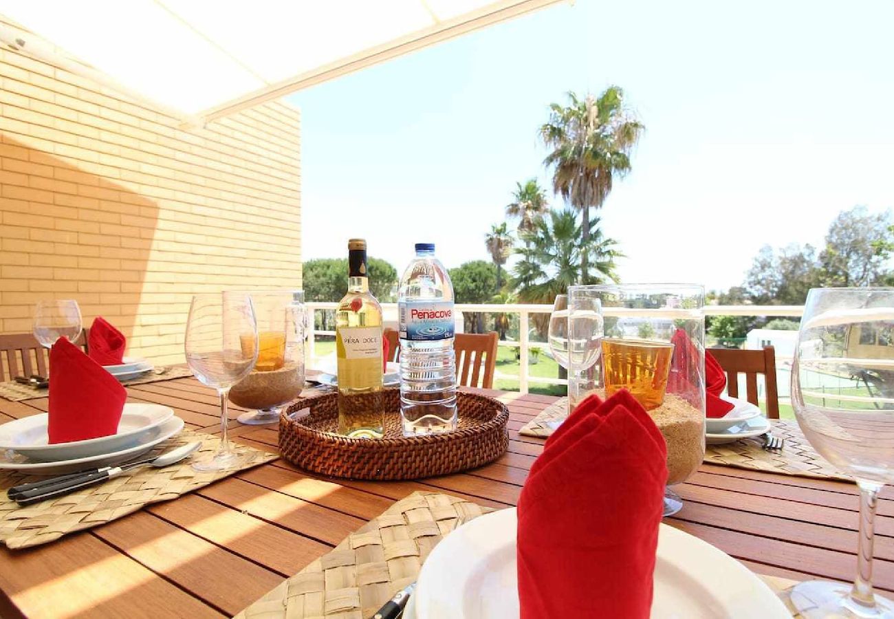 Apartamento em Albufeira - Apartamento T2 com Piscina na Praia Castelo - Albufeira