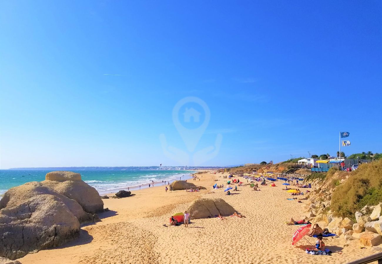 Apartamento em Albufeira - Apartamento T2 com Piscina na Praia Castelo - Albufeira