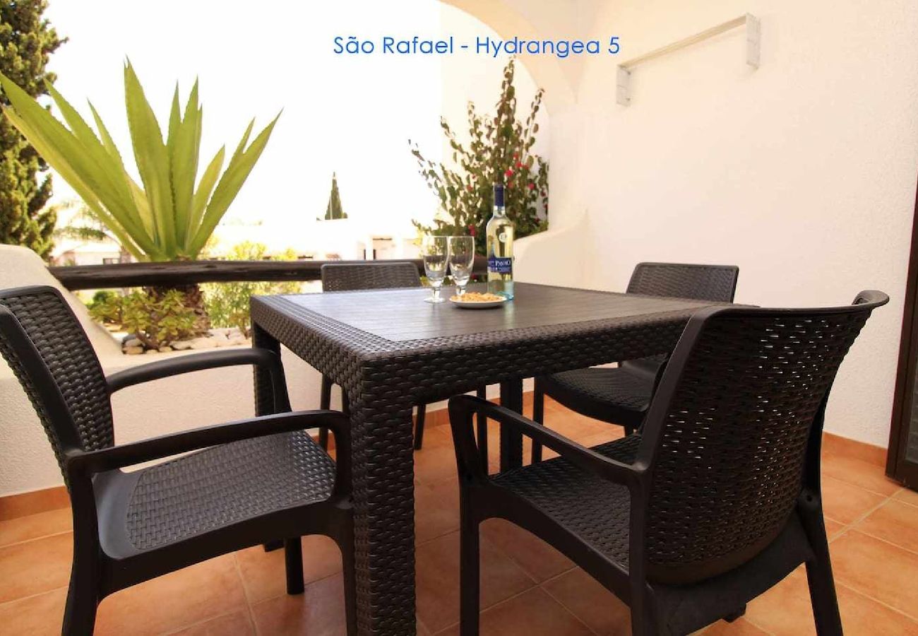 Apartamento em Albufeira - Apartamento T2 com Piscina na Praia de São Rafael - Albufeira