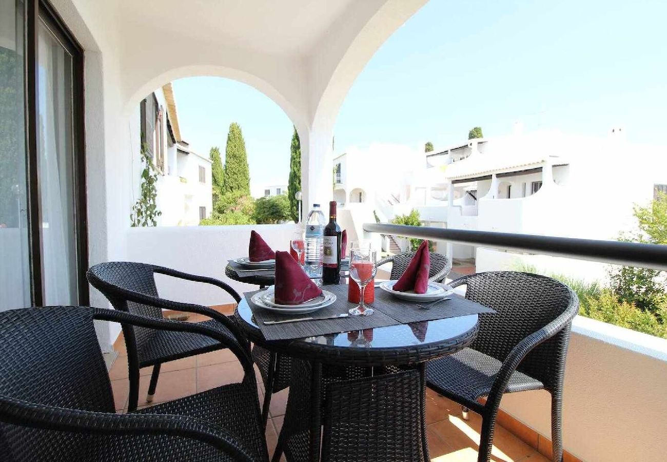 Apartamento em Albufeira - Apartamento T2 com Piscina na Praia de São Rafael - Albufeira