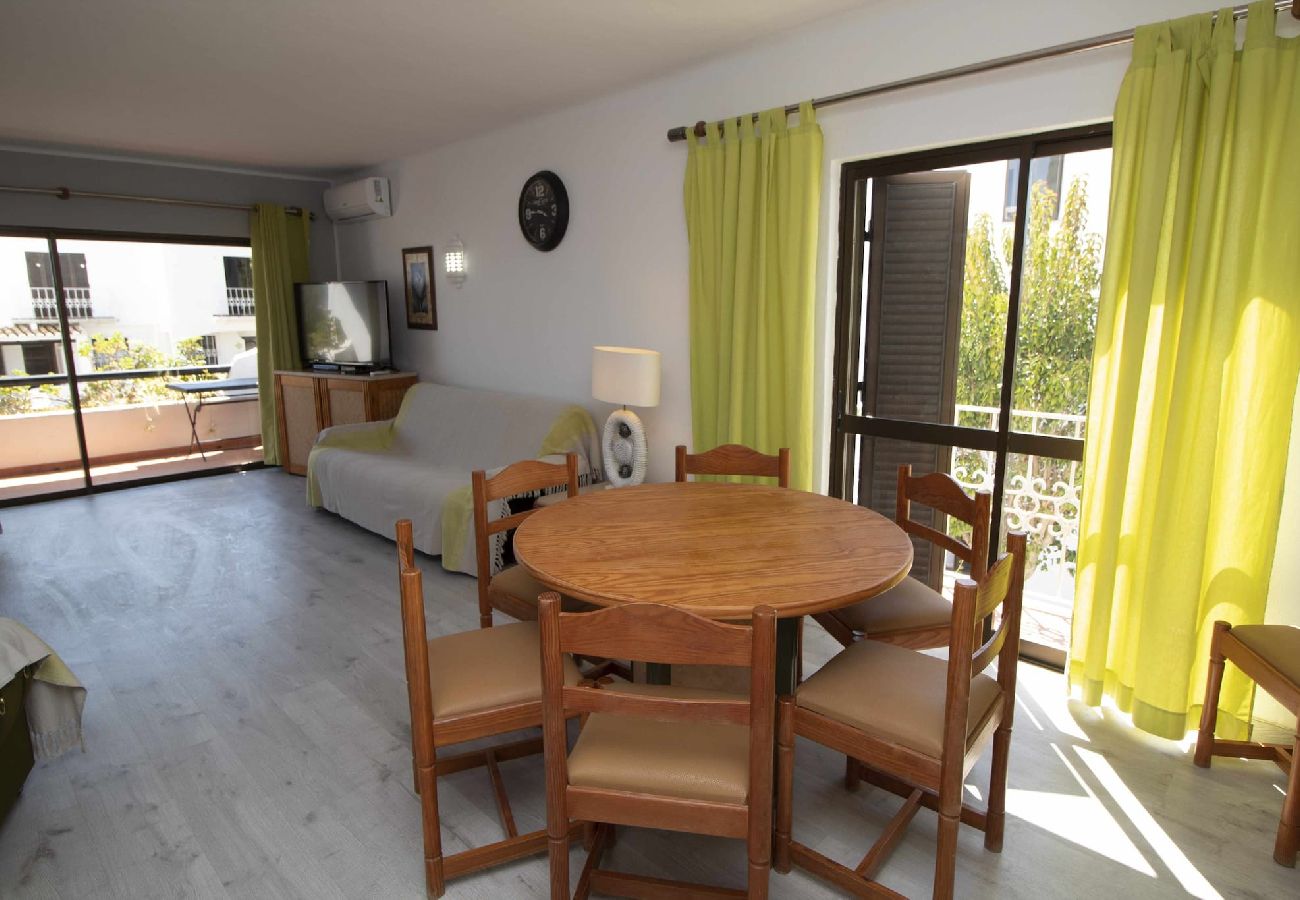 Apartamento em Albufeira - Apartamento T2 com Piscina na Praia de São Rafael - Albufeira