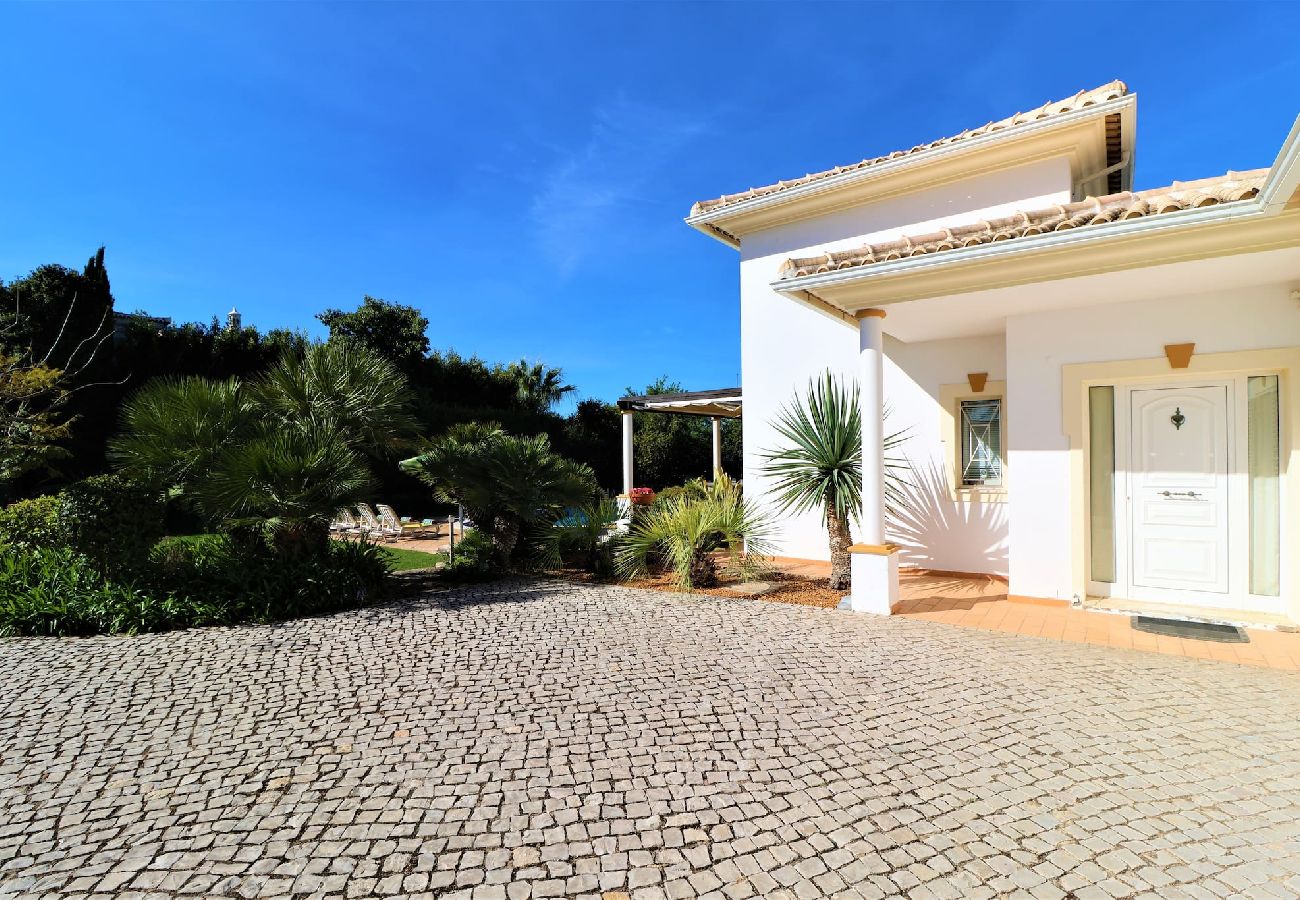 Villa em Boliqueime - Villa Joia - Moradia V3 com Piscina em Boliqueime - Algarve