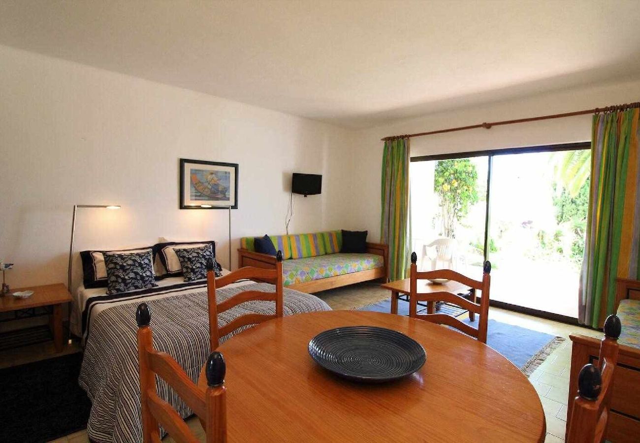 Studio in Albufeira - Studio Apartment with Swimming Pool at São Rafael Beach - Albufeira