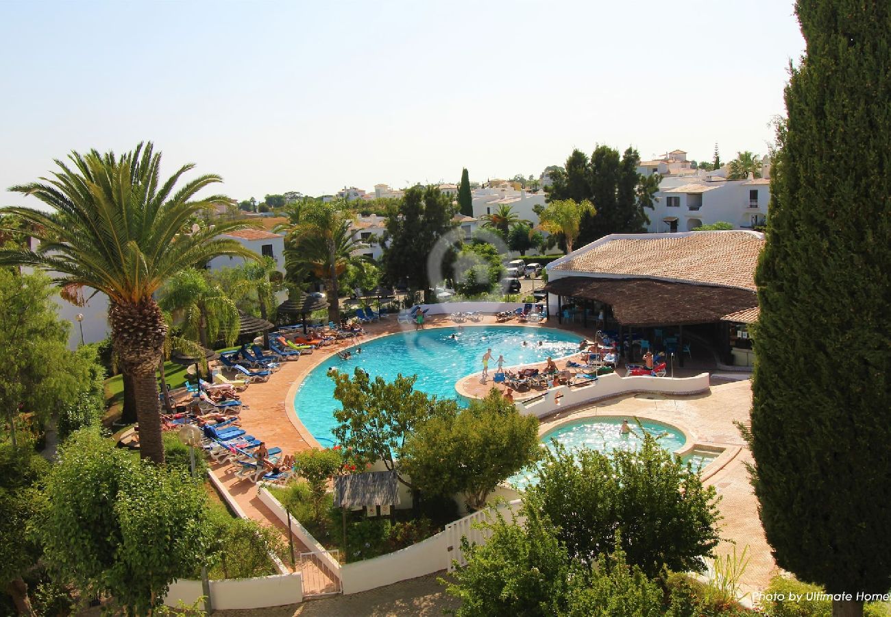 Apartment in Albufeira - 2 Bedroom Apartment with Swimming pool at São Rafael Beach - Albufeira 