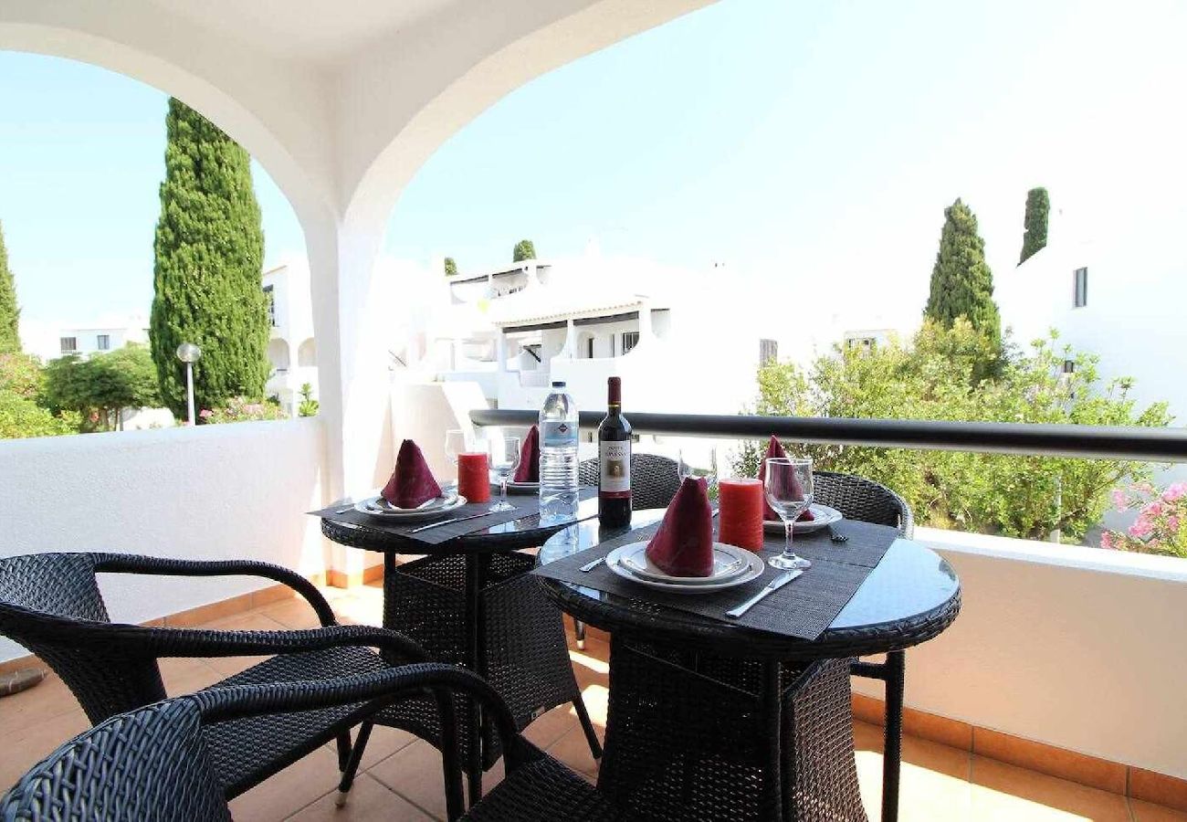 Apartment in Albufeira - 2 Bedroom Apartment with Swimming pool at São Rafael Beach - Albufeira