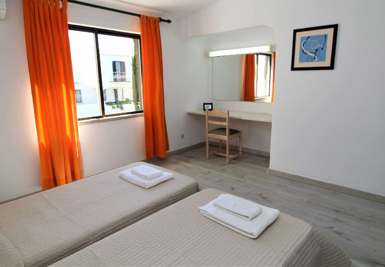 Apartment in Albufeira - 2 Bedroom Apartment with Swimming pool at São Rafael Beach - Albufeira