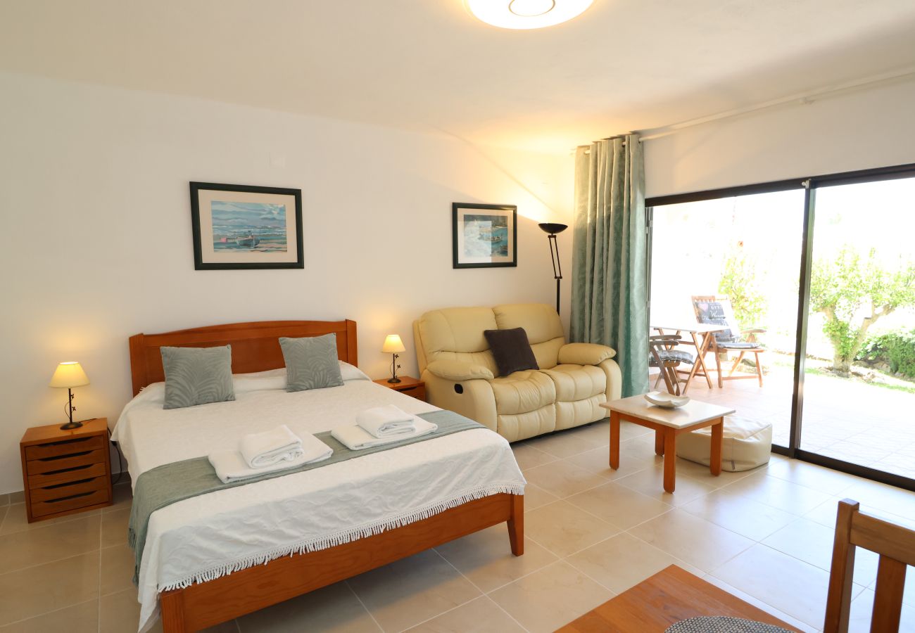 Studio in Albufeira - Studio Apartment with Swimming pool at São Rafael Beach - Albufeira