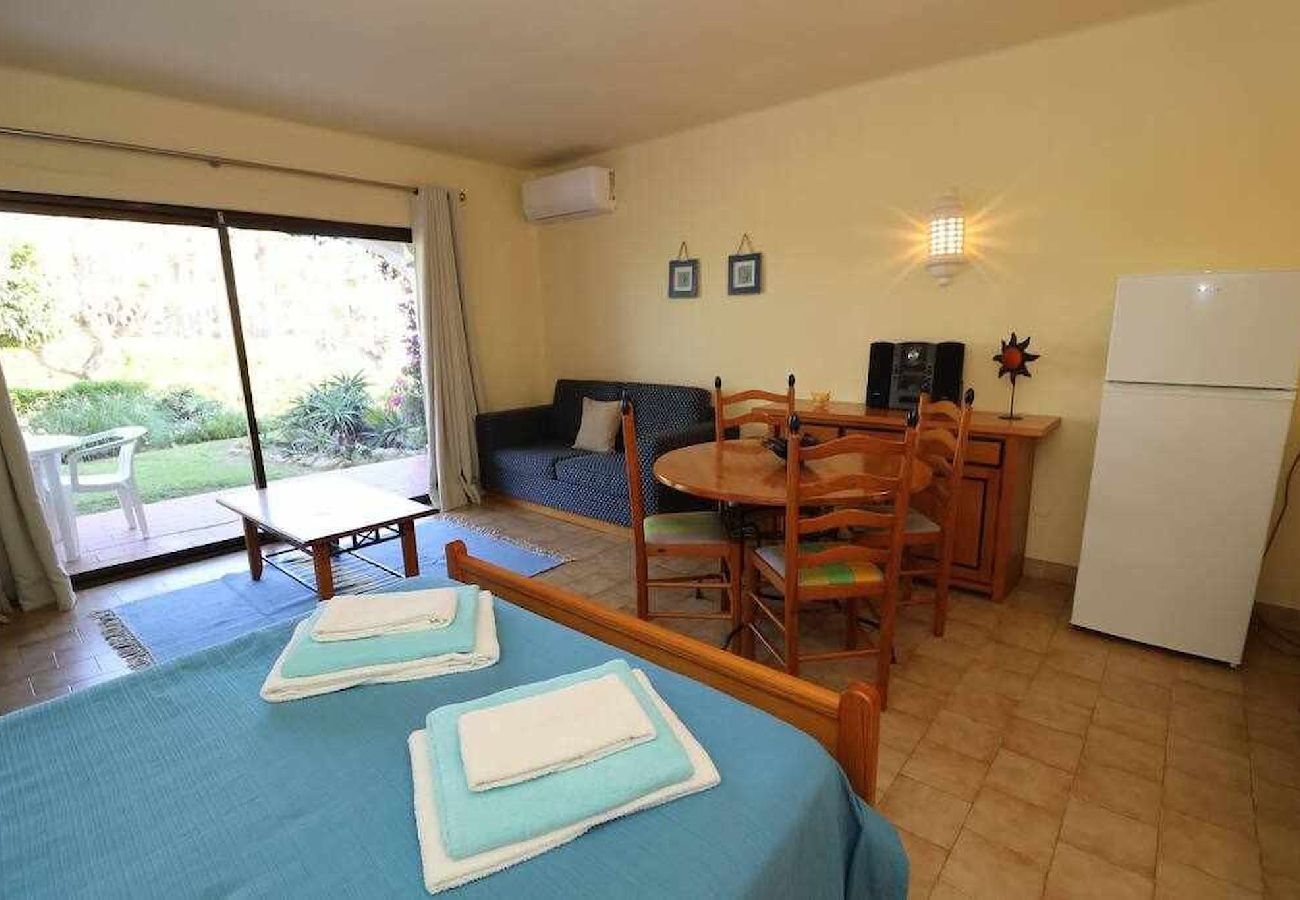 Studio in Albufeira - Studio Apartment with Swimming pool at São Rafael Beach - Albufeira